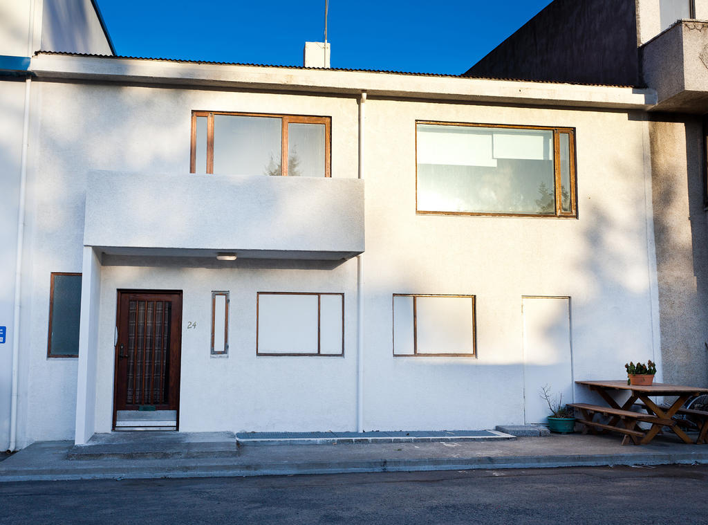 Guesthouse Summerday Reykjavík Exterior photo